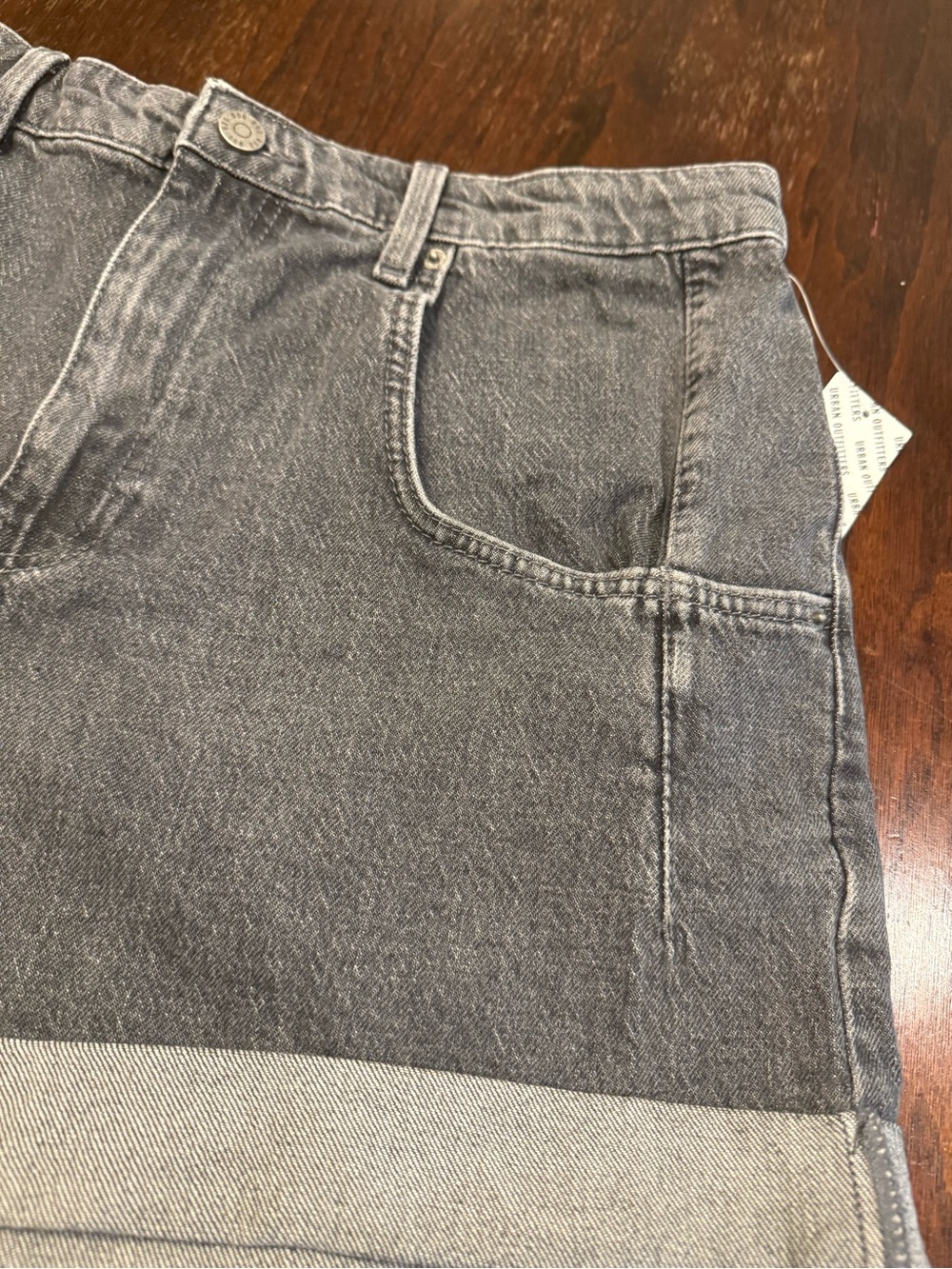 NWT BDG - Urban Outfitters High Rise Stretch Roll Hem Denim Short Grey Wash Sz32 - Picture 8 of 14